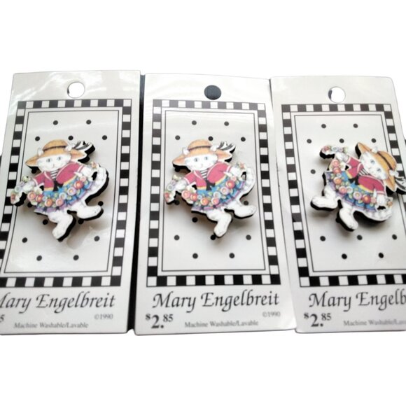 Mary Engelbreit "Kittens" Buttons for Daisy Kingdom - Set of 3 - Picture 3 of 3